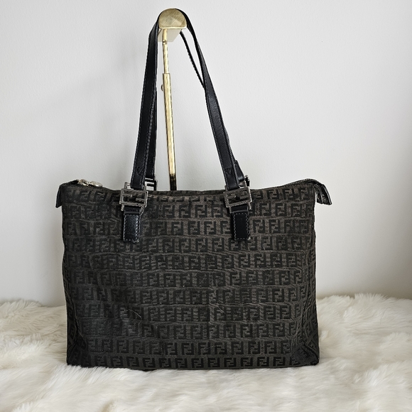 Fendi bag - Picture 3 of 13